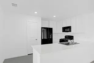 921 Mossycup St, Princeton, TX 75407 - Photo 2