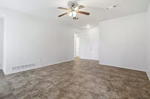 6412 Royal Cedar Dr, Dallas, TX 75236 - Photo 10