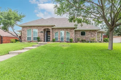 2919 Sweet Briar Street, Grapevine, TX 76051 - Photo 2