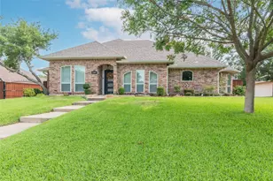 2919 Sweet Briar St, Grapevine, TX 76051 - Photo 2