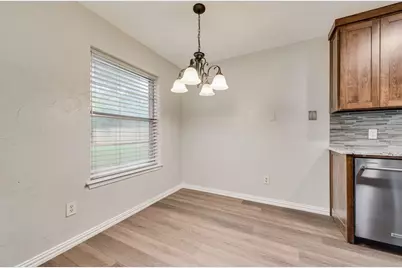 7013 Lincolnshire Lane, North Richland Hills, TX 76182 - Photo 10