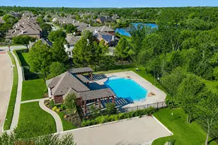 1905 Fountain Meadows Dr, Euless, TX 76039 - Photo 32