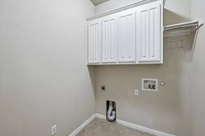 1905 Fountain Meadows Drive, Euless, TX 76039 - Photo 12