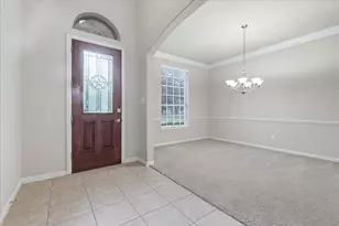 1905 Fountain Meadows Dr, Euless, TX 76039 - Photo 4