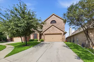 1905 Fountain Meadows Dr, Euless, TX 76039 - Photo 1