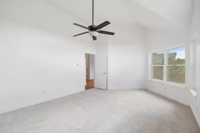 597 Southridge Way, Irving, TX 75063 - Photo 14