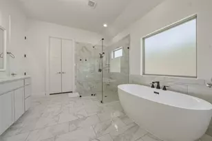 8110 Spanish Hills Dr, Benbrook, TX 76126 - Photo 16