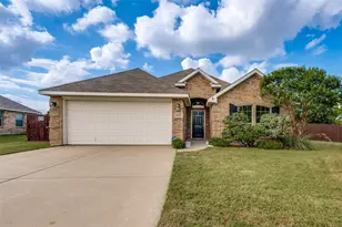 3920 Bonita Springs Dr, Fort Worth, TX 76123 - Photo 2