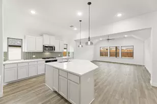 805 Trinity St, Van Alstyne, TX 75495 - Photo 4