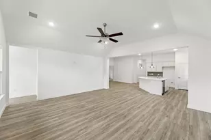 805 Trinity St, Van Alstyne, TX 75495 - Photo 8