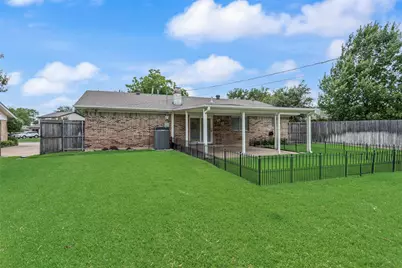 2132 Meandering Drive, Irving, TX 75060 - Photo 20