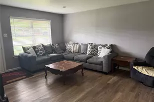 13206 Blossomheath Ln, Dallas, TX 75240 - Photo 2
