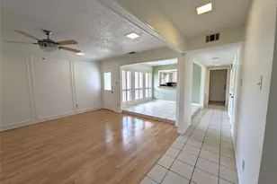 3302 Townbluff Pl, Plano, TX 75023 - Photo 4