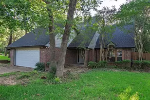 1009 W Winding Creek Dr, Grapevine, TX 76051 - Photo 1