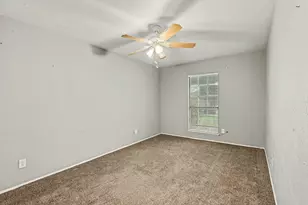 7813 Acapulco Rd, Fort Worth, TX 76112 - Photo 14