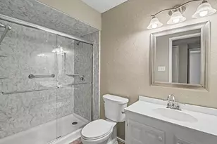 7813 Acapulco Rd, Fort Worth, TX 76112 - Photo 10