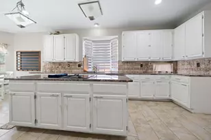 617 Highland Meadows Dr, Highland Village, TX 75077 - Photo 12