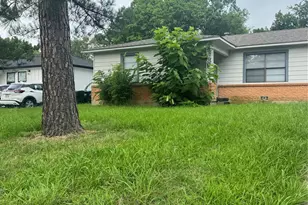6006 Sayle St, Greenville, TX 75402 - Photo 1