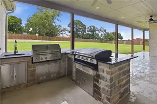 6300 Big Elk Dr, Fort Worth, TX 76140 - Photo 4