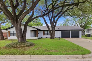 2120 Nottingham Blvd, Fort Worth, TX 76112 - Photo 1