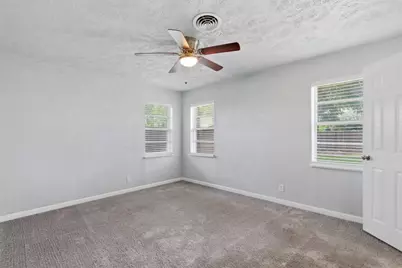 2120 Nottingham Boulevard, Fort Worth, TX 76112 - Photo 18