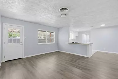 2120 Nottingham Boulevard, Fort Worth, TX 76112 - Photo 2