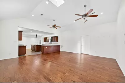 313 King Richard Street, Irving, TX 75061 - Photo 10