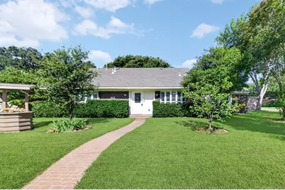 313 King Richard Street, Irving, TX 75061 - Photo 1