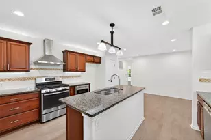 313 King Richard St, Irving, TX 75061 - Photo 6