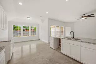 317 Ridgeway, Weatherford, TX 76086 - Photo 10