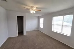 2701 Maegen Cir, Fort Worth, TX 76112 - Photo 20