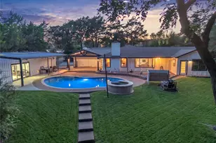 2010 Clearview Dr, Midlothian, TX 76065 - Photo 1