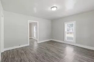 630 E Acheson St, Denison, TX 75021 - Photo 6