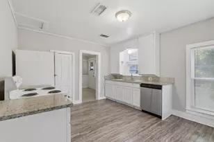 630 E Acheson St, Denison, TX 75021 - Photo 10