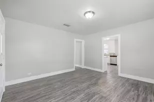 630 E Acheson St, Denison, TX 75021 - Photo 4
