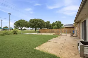5052 Arbor Glen Rd, The Colony, TX 75056 - Photo 18