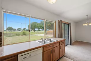 5052 Arbor Glen Rd, The Colony, TX 75056 - Photo 6
