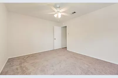 105 Wildwood Court, Grapevine, TX 76051 - Photo 12