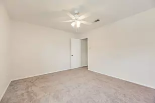 105 Wildwood Ct, Grapevine, TX 76051 - Photo 12