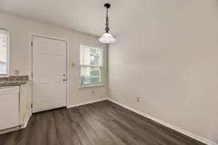 105 Wildwood Ct, Grapevine, TX 76051 - Photo 6