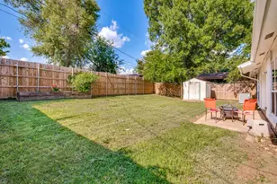 702 Woodcrest Dr, Grand Prairie, TX 75052 - Photo 32