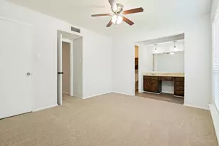 702 Woodcrest Dr, Grand Prairie, TX 75052 - Photo 24