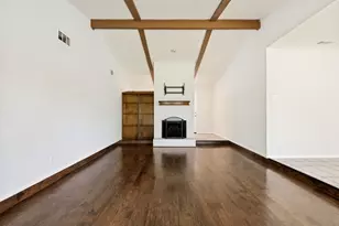 702 Woodcrest Dr, Grand Prairie, TX 75052 - Photo 12