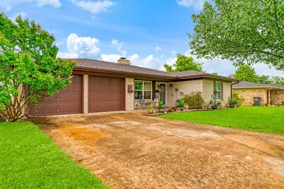 550 21st Street NE, Paris, TX 75460 - Photo 1