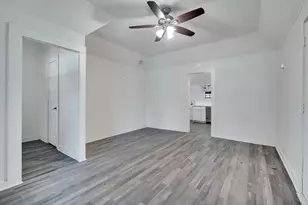 401 E Avenue G, Midlothian, TX 76065 - Photo 10