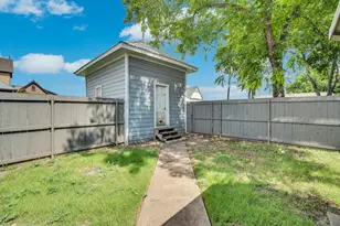 401 E Avenue G, Midlothian, TX 76065 - Photo 8