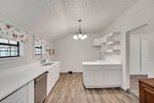 401 E Avenue G, Midlothian, TX 76065 - Photo 16