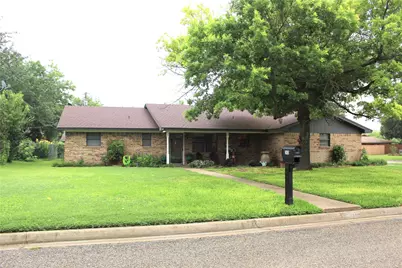 2610 Jasmine Street, Stephenville, TX 76401 - Photo 1