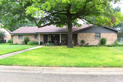 2610 Jasmine Street, Stephenville, TX 76401 - Photo 2