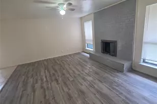 1225 Oakbluff Dr, Lancaster, TX 75146 - Photo 2